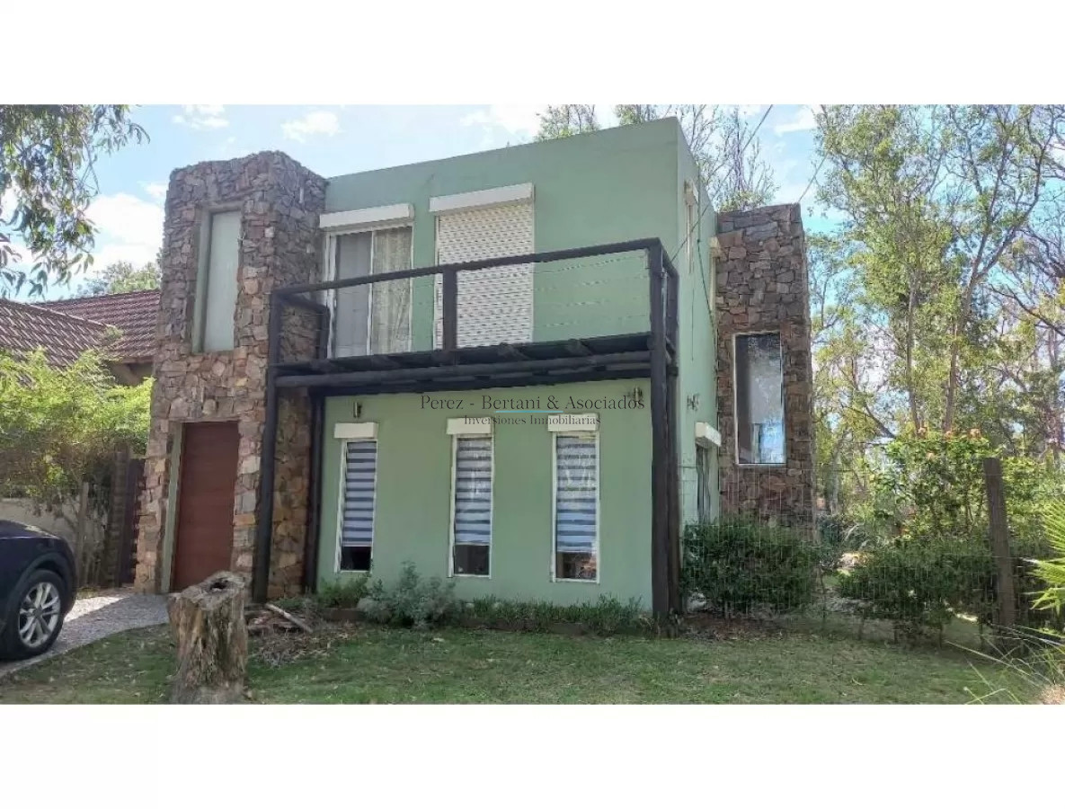 Casa ID.1195 - Venta Casa 3 dormitorios y piscina en a 100 mts de la playa en Balneario Buenos Aires