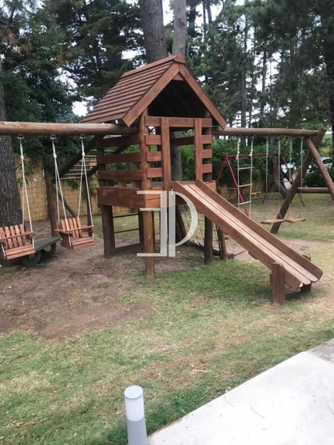 Apartamento ID.667 - Apartamento en Venta de 3 dormitorios en Av. Roosevelt , Punta del este 