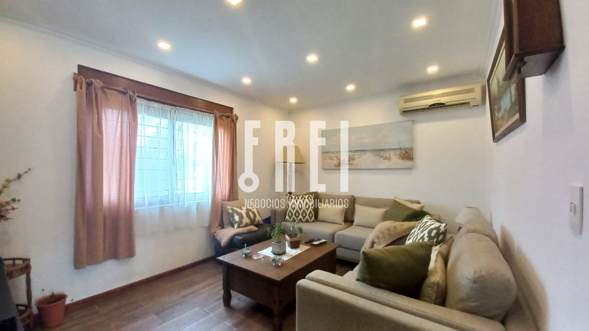 Casa ID.490 - Vende casa de 3 dormitorios, en excelente estado, Pinares, Punta del Este 