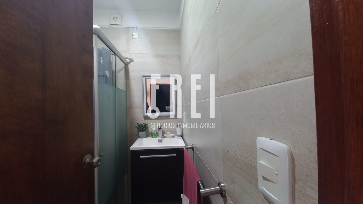 Casa ID.490 - Vende casa de 3 dormitorios, en excelente estado, Pinares, Punta del Este 