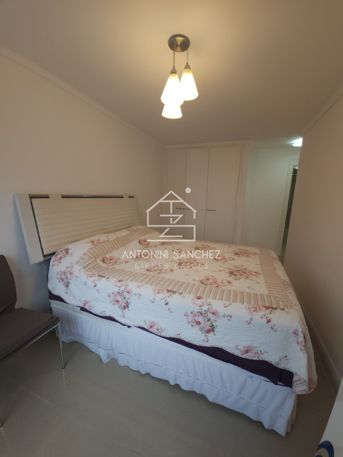 Apartamento ID.1094 - En venta apartamento de 2 dormitorios en Peninsula- Punta del Este.