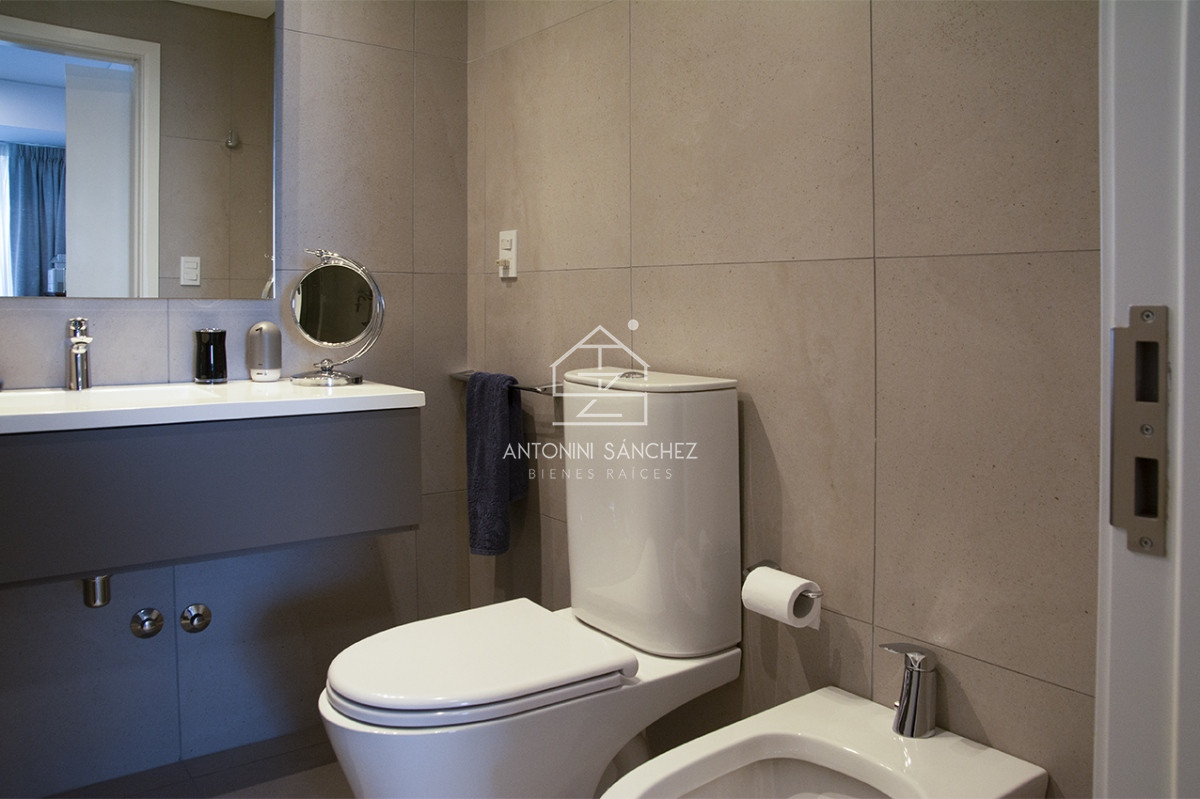 Apartamento ID.2621 - Espectacular planta en LE PARC III, Esquinero en venta