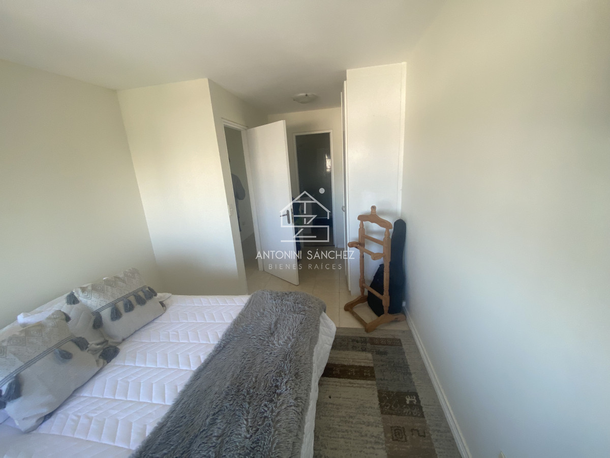 Apartamento ID.2141 - Apartamento de 3 dormitorios en Venta en Av Roosevelt , Punta del este 