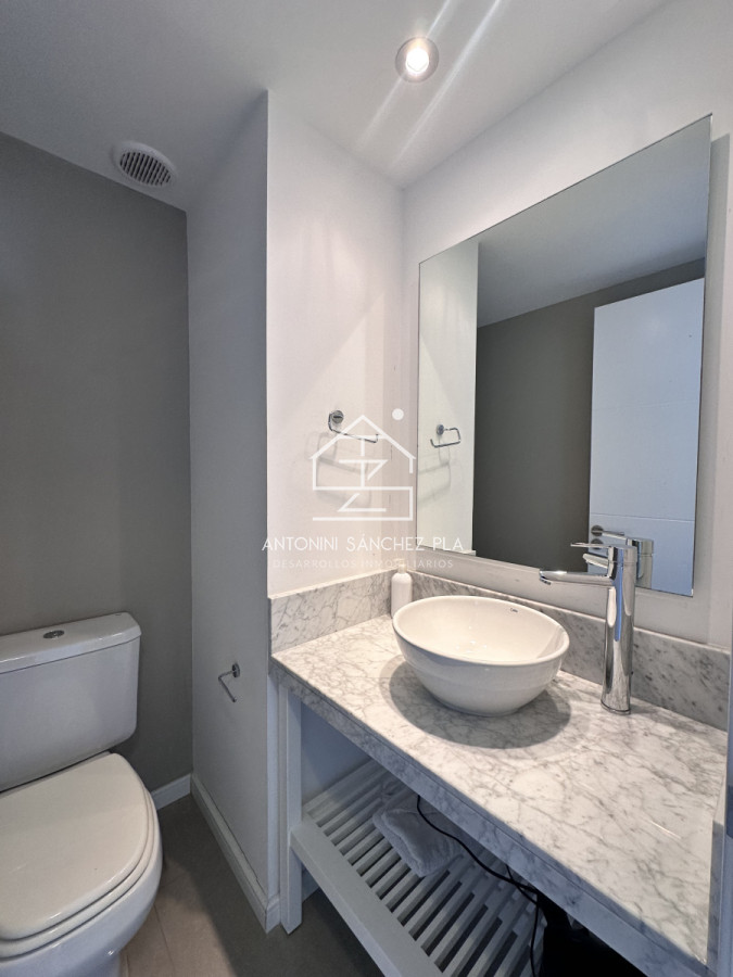 Apartamento ID.3351 - Vende departamento en Torre One II, Punta del este