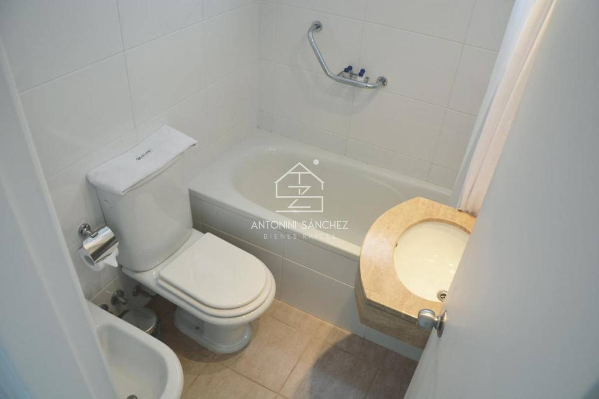 Apartamento ID.2462 - En venta apartamento en torre sol y luna II, unidad de 1 dormitorio, Punta del Este. 