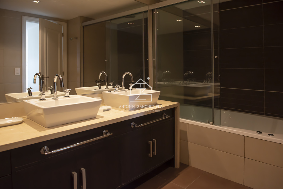 Apartamento ID.4211 - Increíble apartamento con excelente vista al mar. Torre Imperiale.