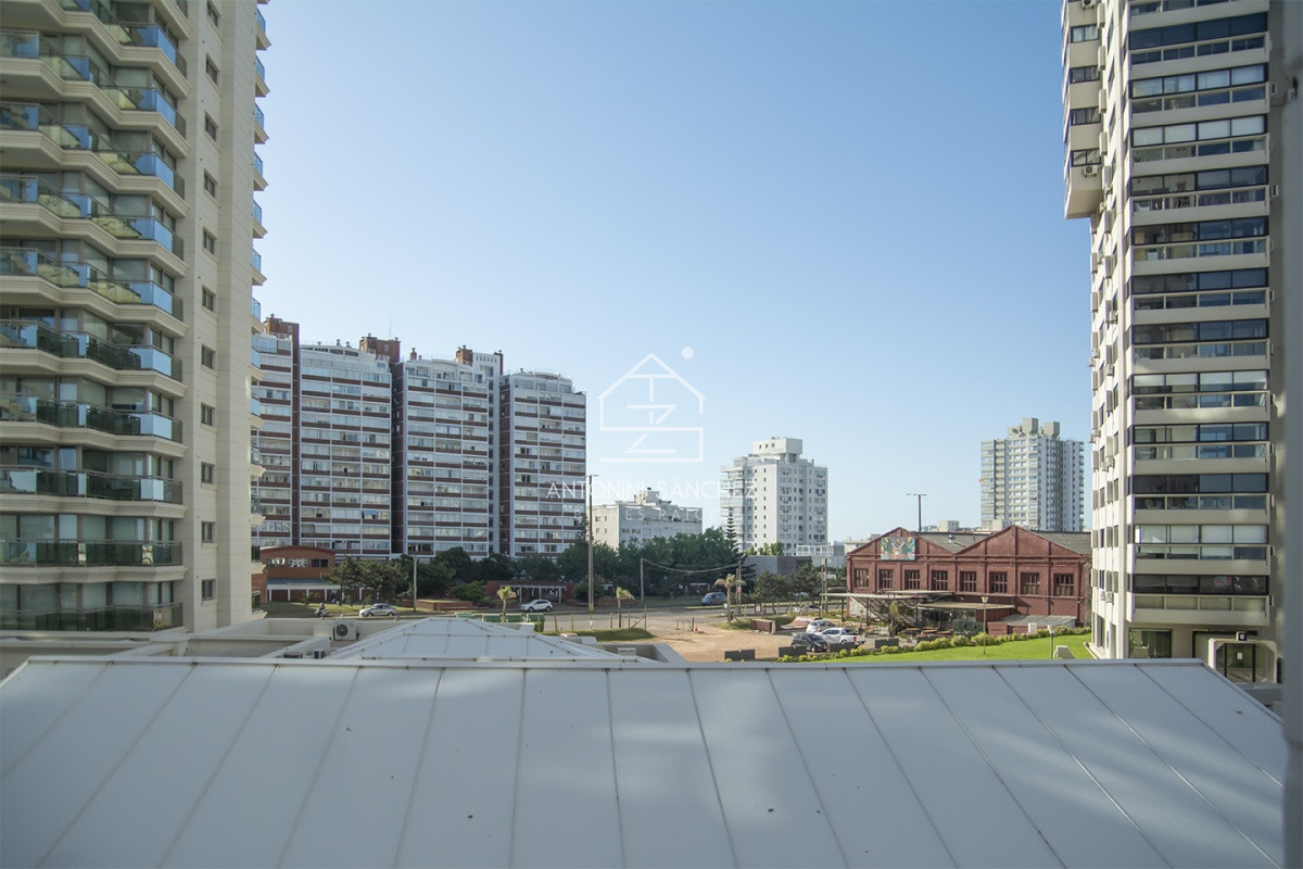 Apartamento ID.1729 - Venta apartamento 3 dormitorios Punta del Este