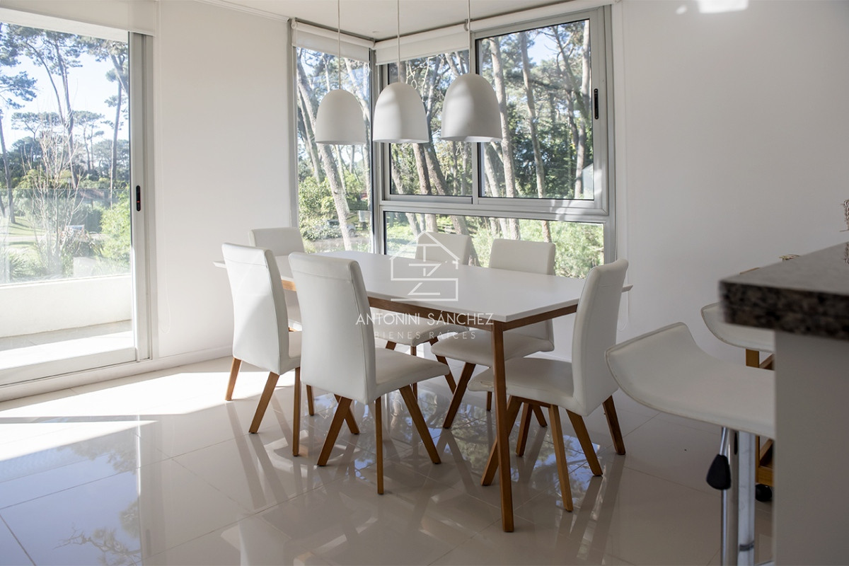 Apartamento ID.667 - Apartamento en venta en Avenue Roosevelt, 2 dormitorios, bajos gastos comunes 