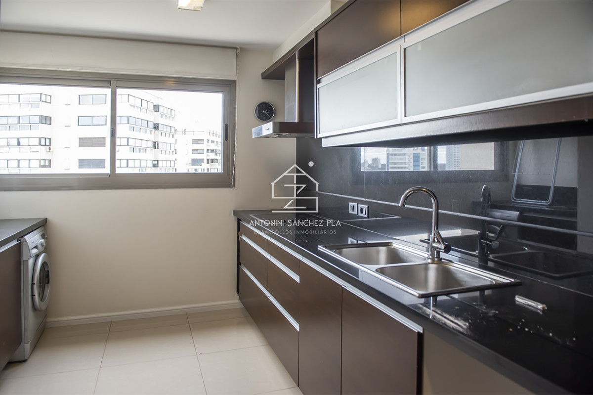 Apartamento ID.4211 - Increíble apartamento con excelente vista al mar. Torre Imperiale.