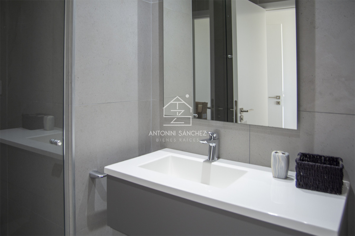 Apartamento ID.2620 - Le Parc III, departamento de 3 dormitorios en venta, Punta del Este