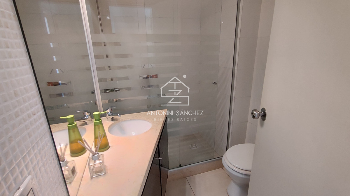 Apartamento ID.835 - Venta apartamento 3 dormitorios,  Mansa Punta del Este