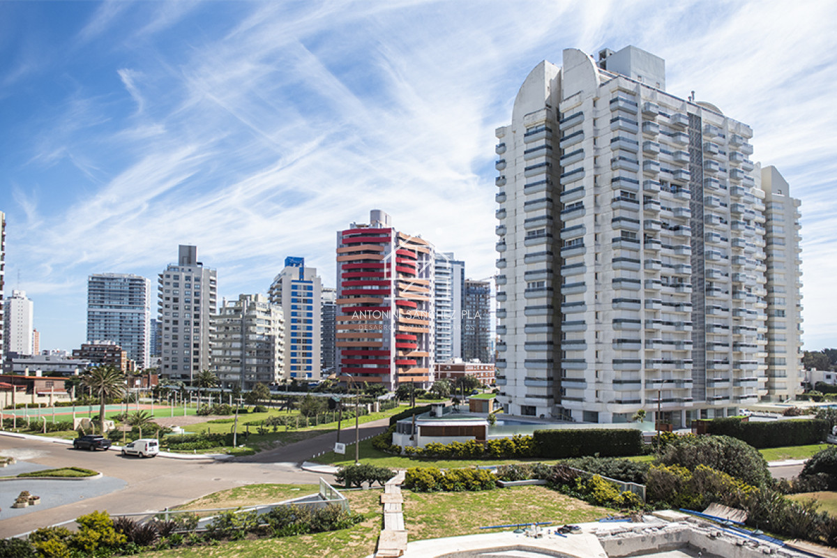 Apartamento ID.2630 - Vende apartamento de 2 dormitorios con vista al mar en Estrella de Mar , Punta del Este 