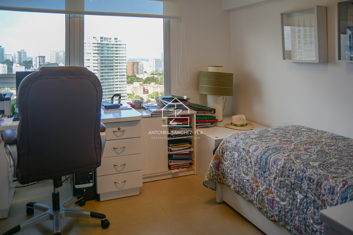 Apartamento ID.4204 - Departamento de 3 dormitorios en venta a pasos del mar. Gala Tower