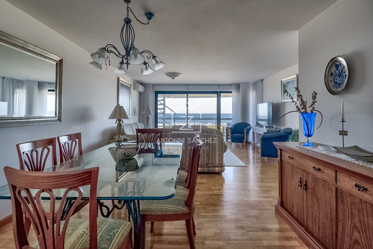 Apartamento ID.3195 - Hermoso penthouse con una ubicación privilegiada de la brava 