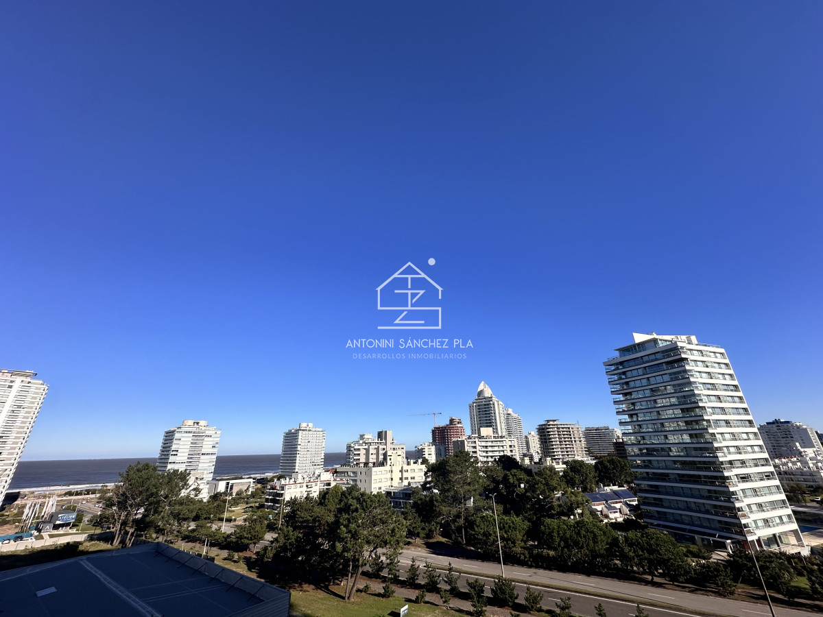 Apartamento ID.3351 - Vende departamento en Torre One II, Punta del este