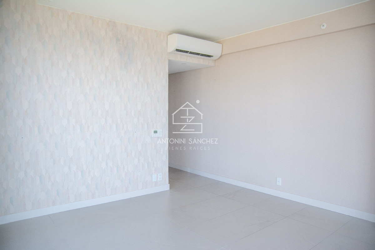Apartamento ID.3122 - Espectacular planta en LE PARC III, Esquinero en venta