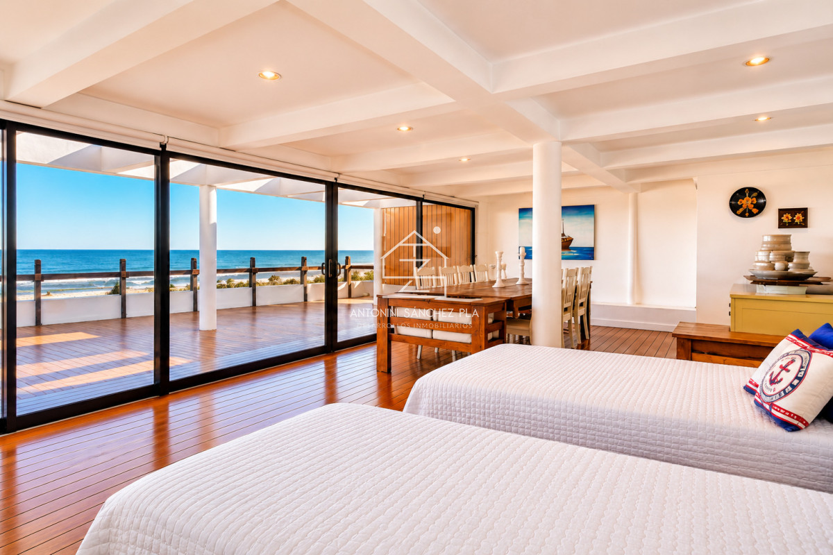 Apartamento ID.3195 - Hermoso penthouse con una ubicación privilegiada de la brava 