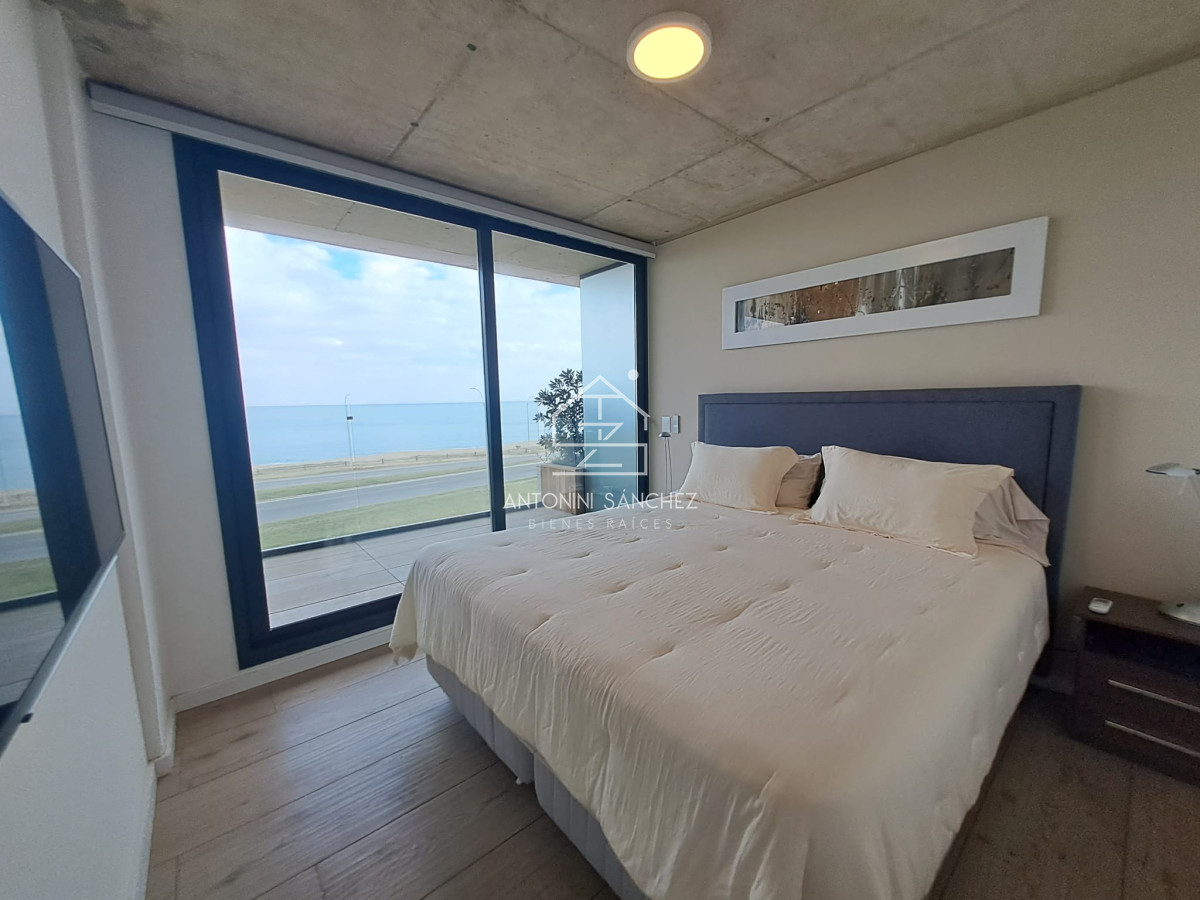 Apartamento ID.2894 - Espectacular departamento de 3 dormitorios frente al mar. Walmer Lagoon