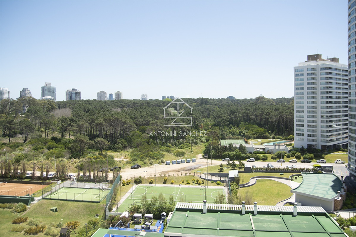Apartamento ID.2620 - Le Parc III, departamento de 3 dormitorios en venta, Punta del Este