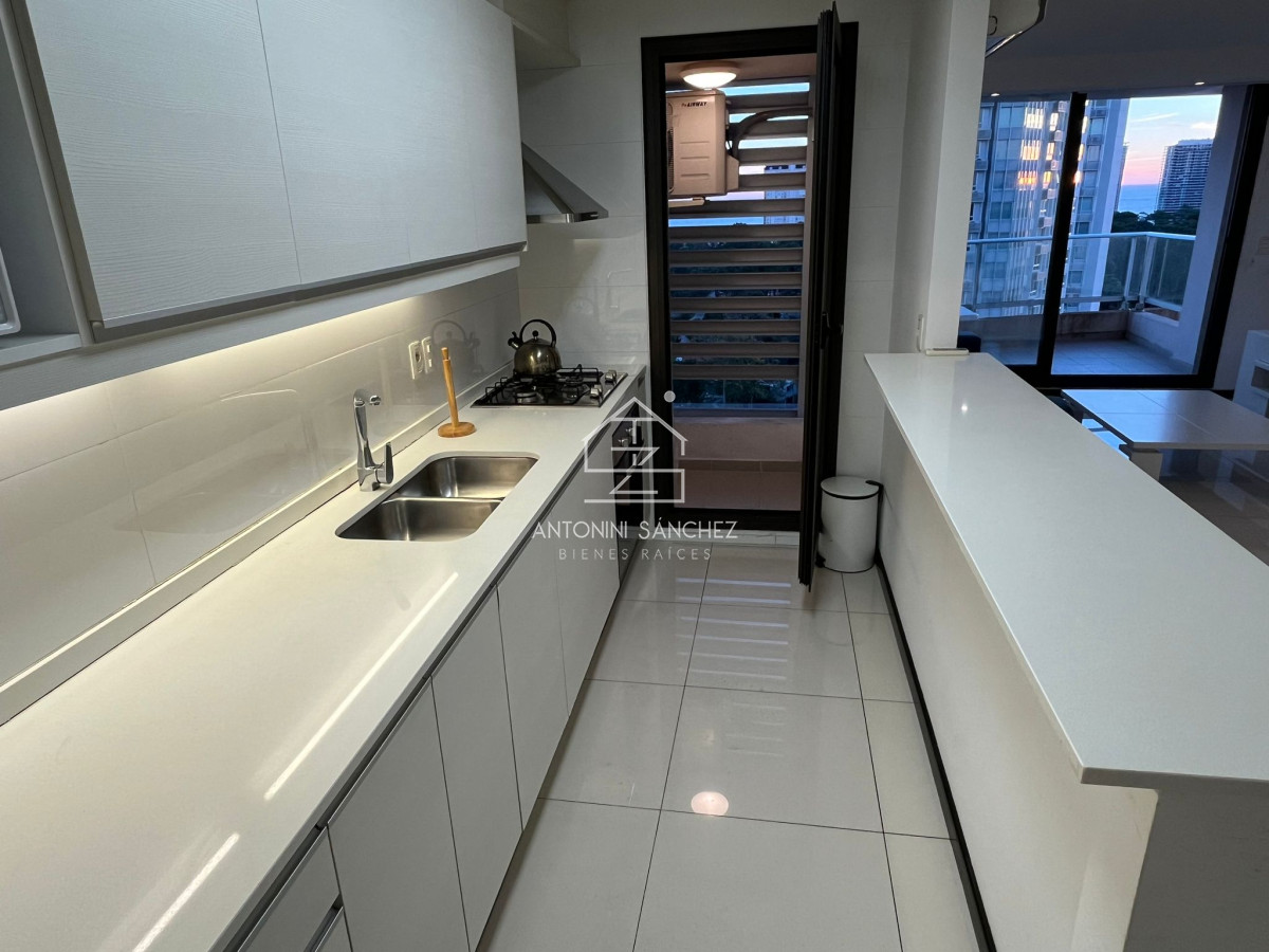 Apartamento ID.1399 - En venta impecable apartamento de 1 dormitorio en Roosevelt, Punta del Este