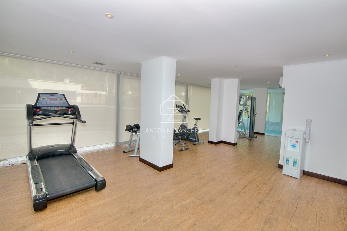 Apartamento ID.2454 - Apartamento en Venta de 3 dormitorios en Playa Mansa , Punta del este