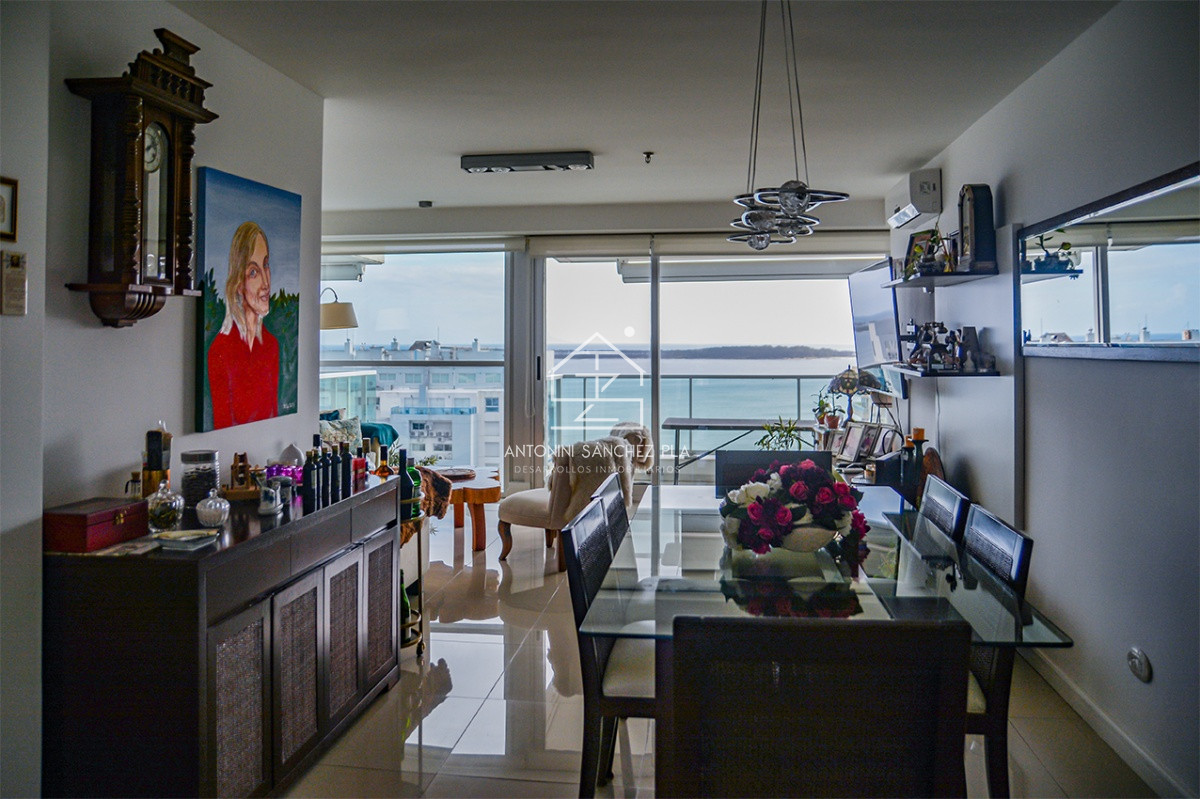 Apartamento ID.4204 - Departamento de 3 dormitorios en venta a pasos del mar. Gala Tower