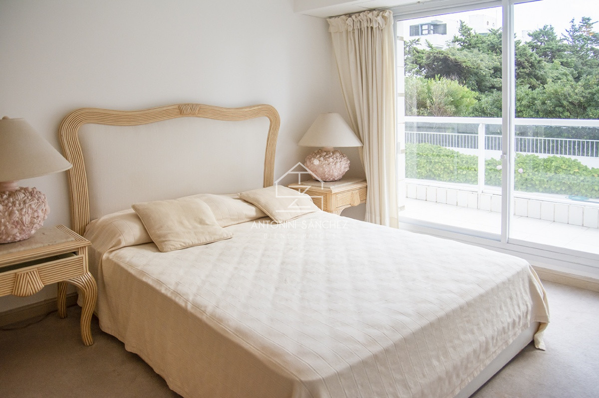 Apartamento ID.836 - Departamento en venta de 3 dormitorio con agradable vista.