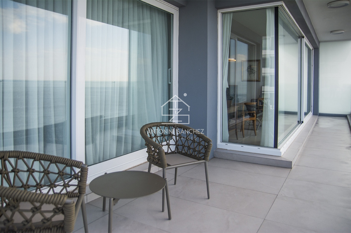 Apartamento ID.2621 - Espectacular planta en LE PARC III, Esquinero en venta