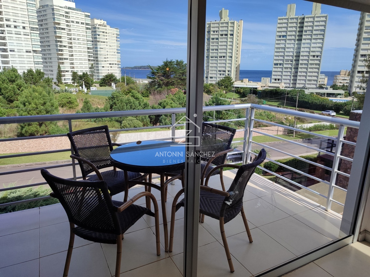 Apartamento ID.835 - Venta apartamento 3 dormitorios,  Mansa Punta del Este