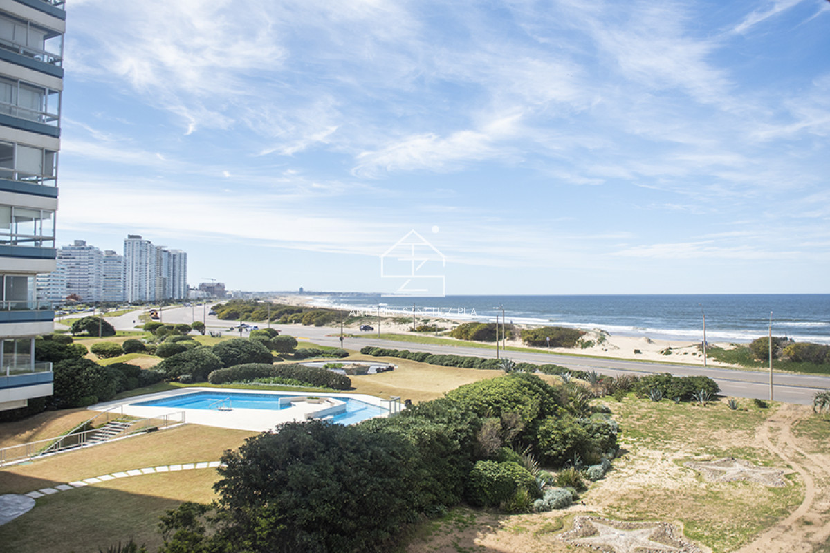 Apartamento ID.2630 - Vende apartamento de 2 dormitorios con vista al mar en Estrella de Mar , Punta del Este 