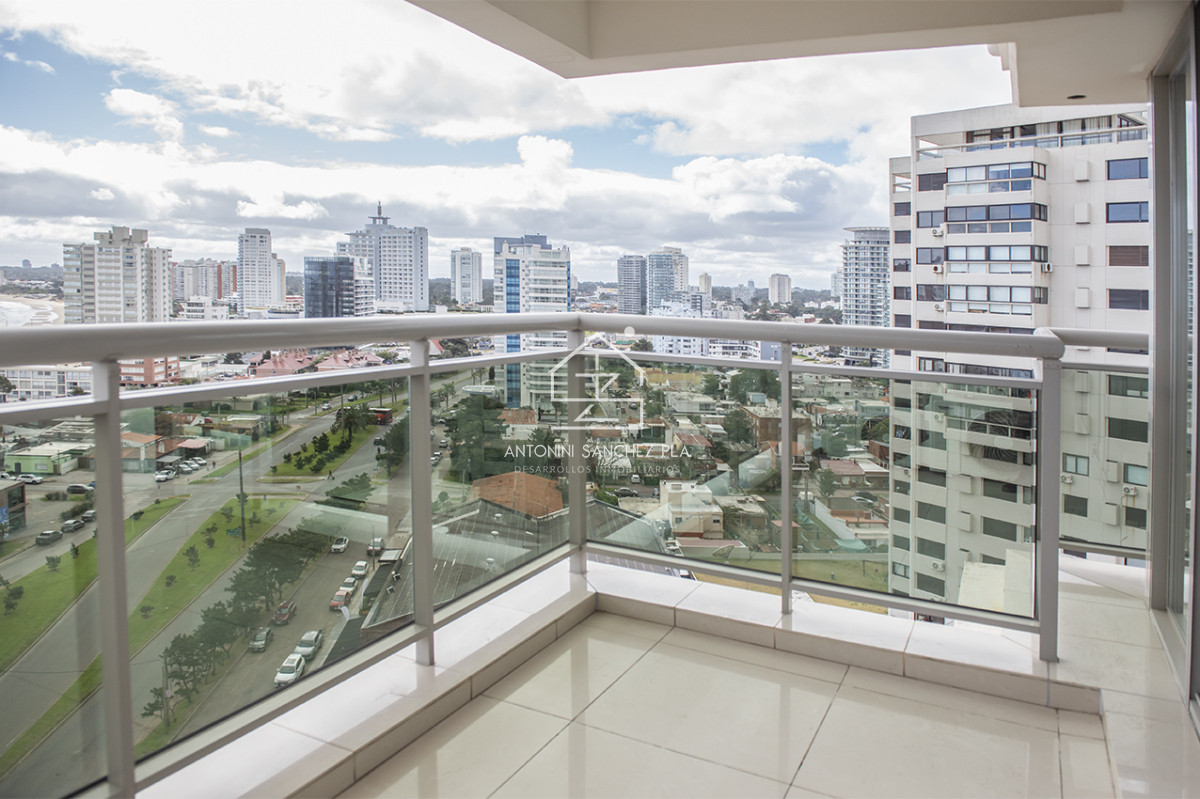 Apartamento ID.4210 - Increíble apartamento excelente vista al mar. Torre Imperiale.