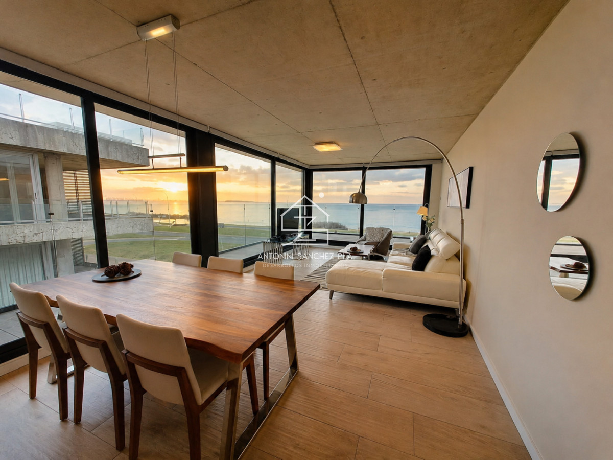 Apartamento ID.2894 - Espectacular departamento de 3 dormitorios frente al mar. Walmer Lagoon