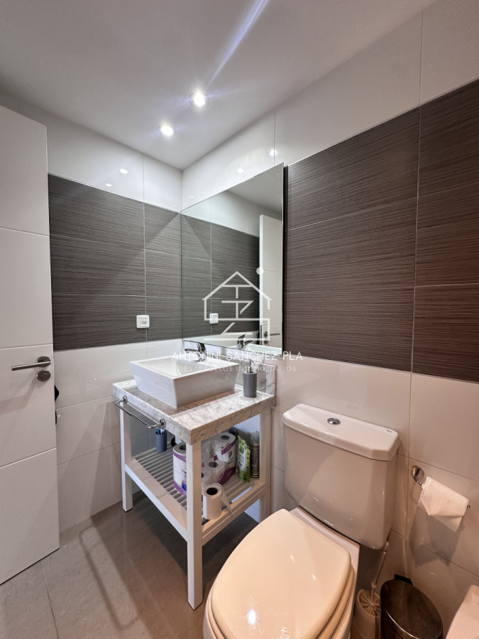 Apartamento ID.3351 - Vende departamento en Torre One II, Punta del este