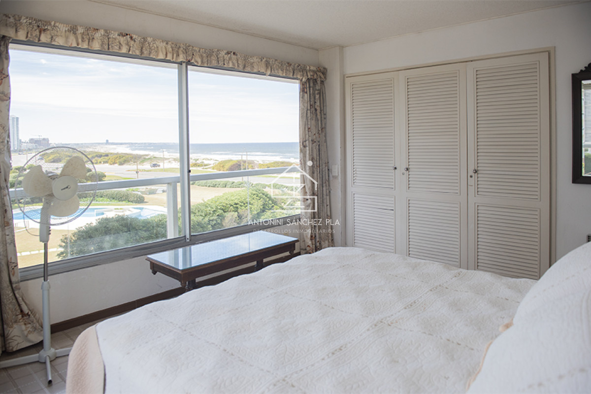 Apartamento ID.2630 - Vende apartamento de 2 dormitorios con vista al mar en Estrella de Mar , Punta del Este 