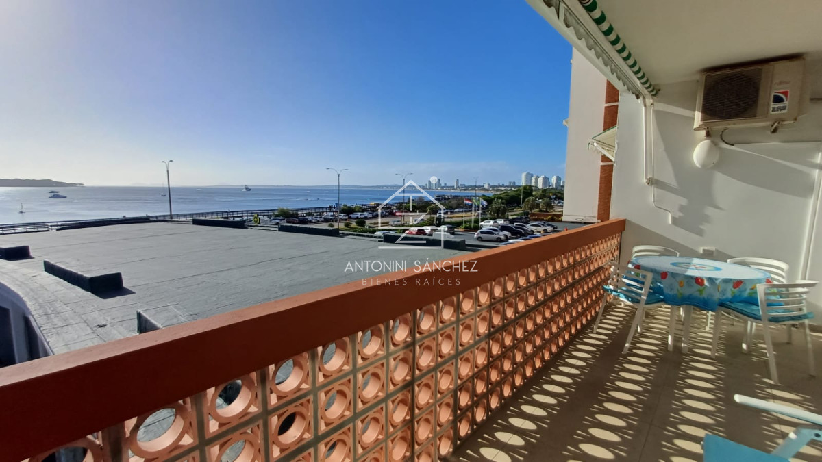 Apartamento ID.1949 - Espectacular departamento de 1 dormitorio recilado en venta frente al mar