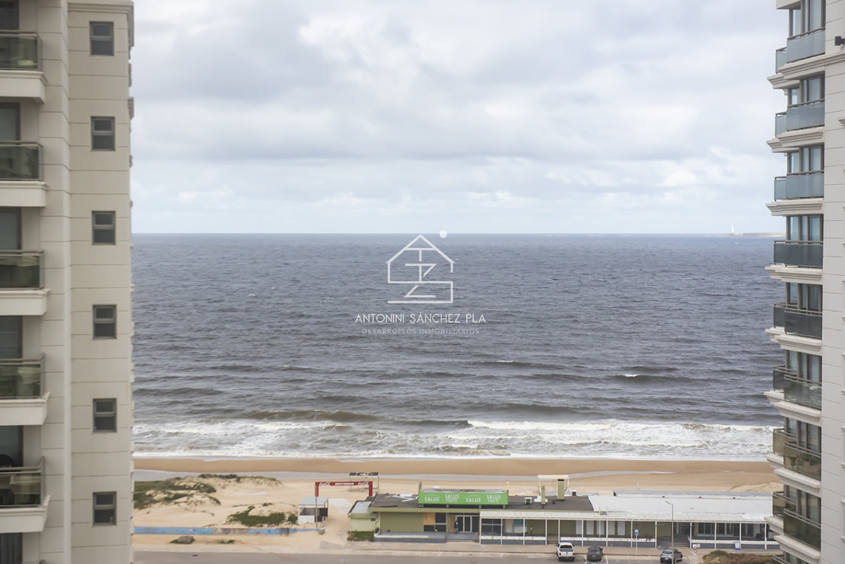 Apartamento ID.4211 - Increíble apartamento con excelente vista al mar. Torre Imperiale.
