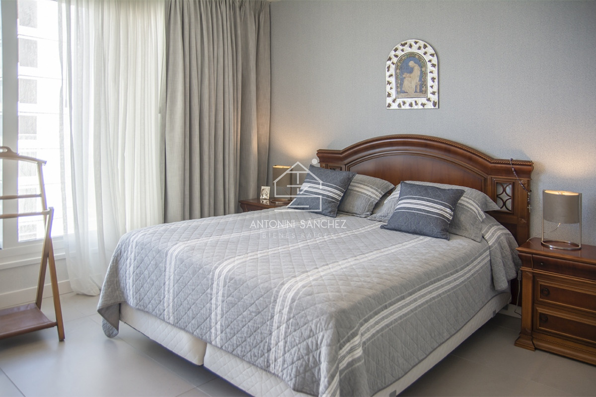 Apartamento ID.2621 - Espectacular planta en LE PARC III, Esquinero en venta