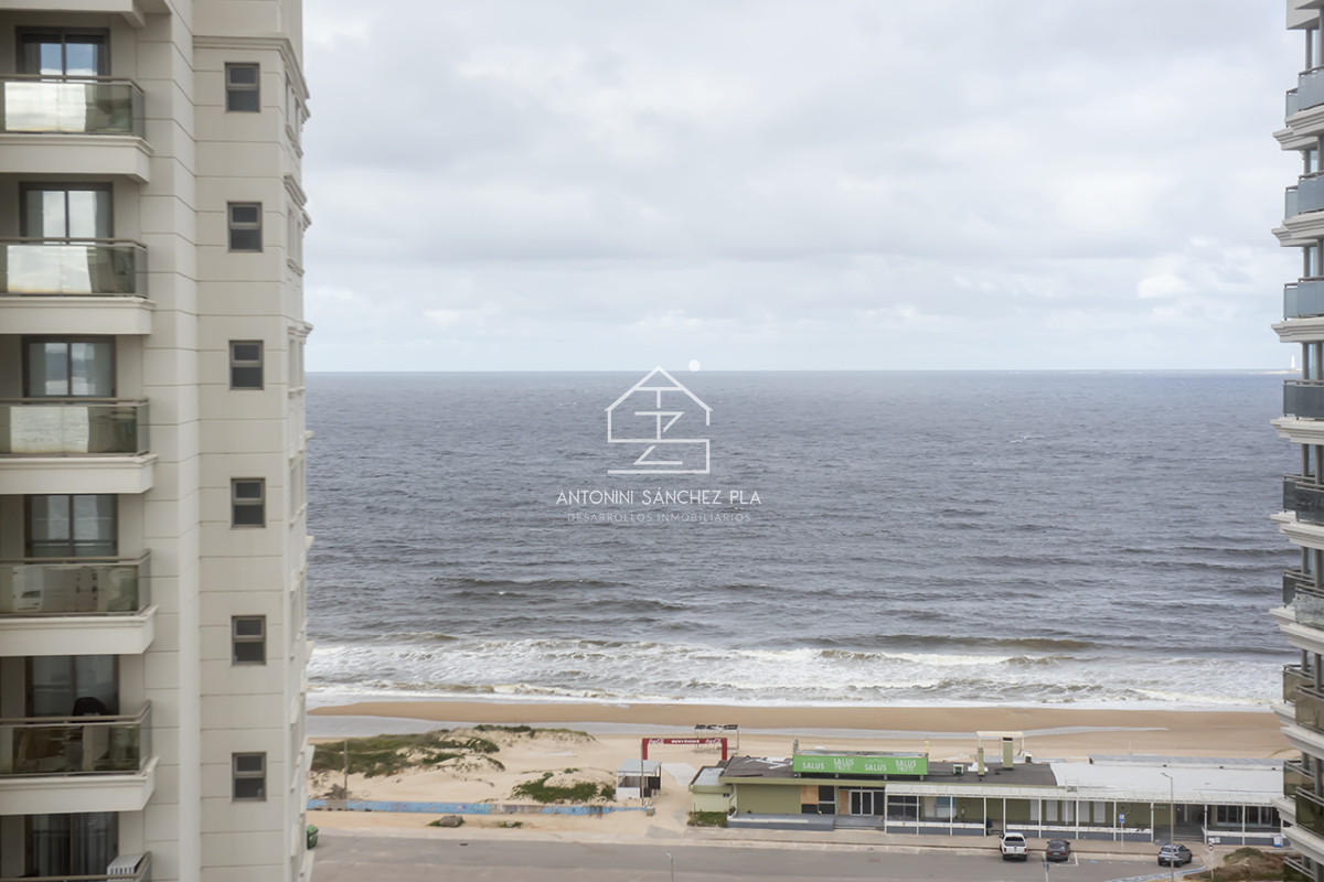 Apartamento ID.4211 - Increíble apartamento con excelente vista al mar. Torre Imperiale.