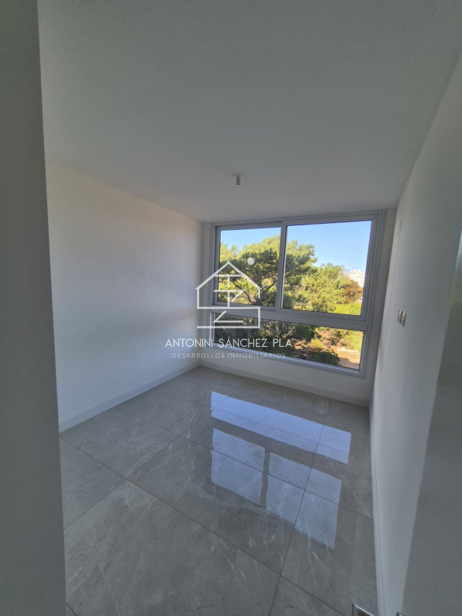 Apartamento ID.4134 - Invierta en Punta del este en hasta 100 cuotas. Departamentos en venta.