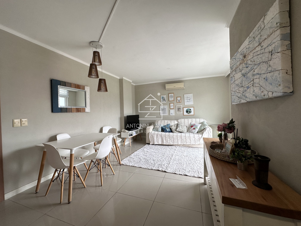 Apartamento ID.3310 - Vende apartamento en playa mansa de 1 dormitorio con parrillero, Punta del Este 