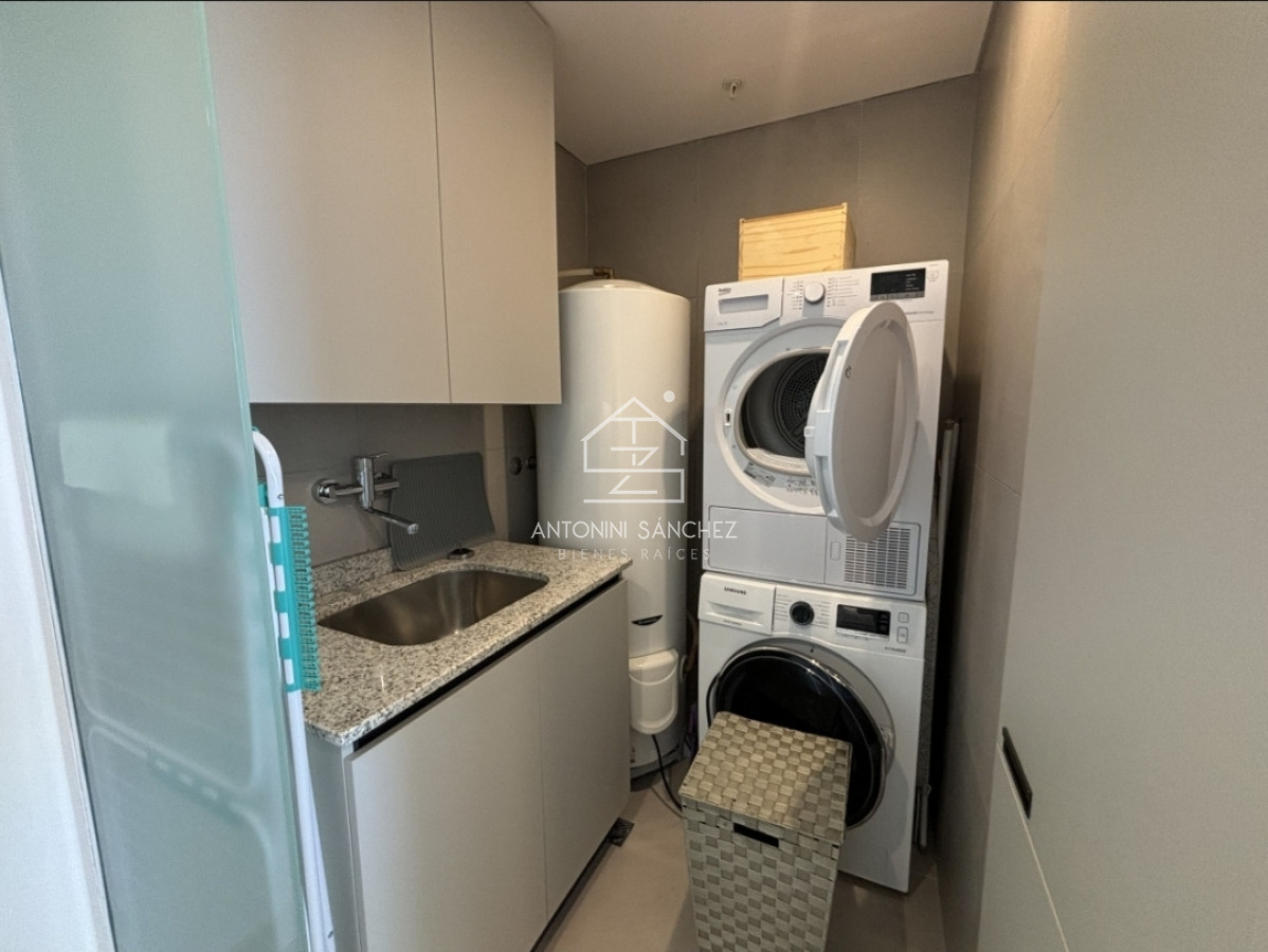 Apartamento ID.2944 - Vende apartamento de 3 dormitorios con vista al mar en Brava, Punta del Este