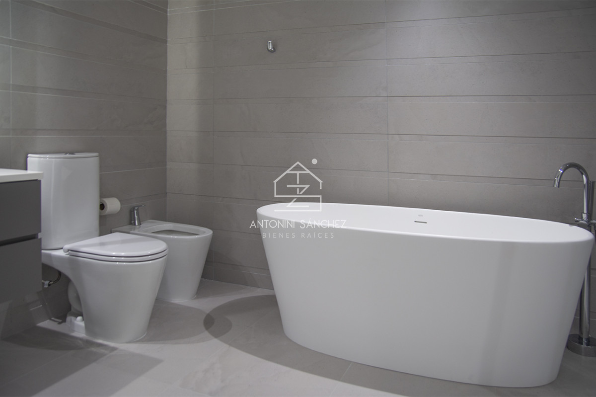 Apartamento ID.2620 - Le Parc III, departamento de 3 dormitorios en venta, Punta del Este