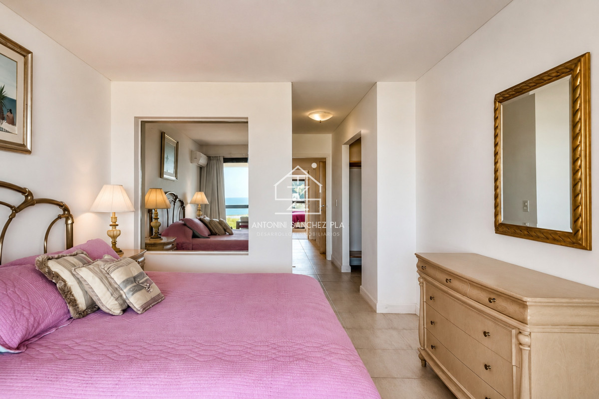 Apartamento ID.3195 - Hermoso penthouse con una ubicación privilegiada de la brava 