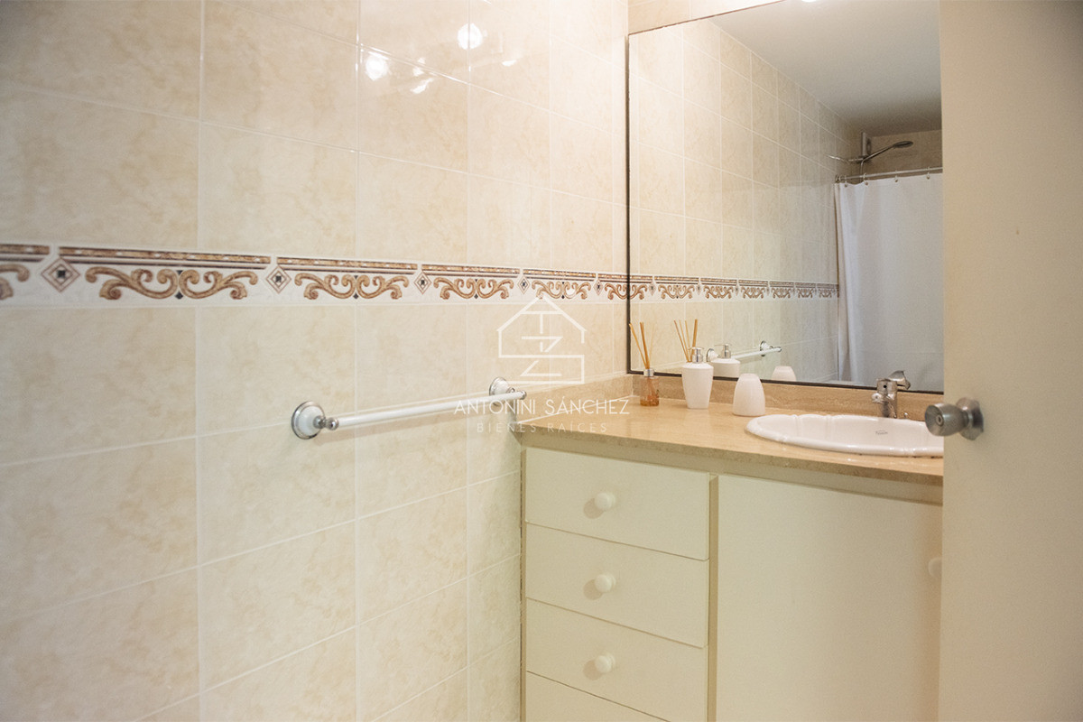 Apartamento ID.3140 - Departamento de 1 dormitorio en venta en Peninsula, vista al mar. 