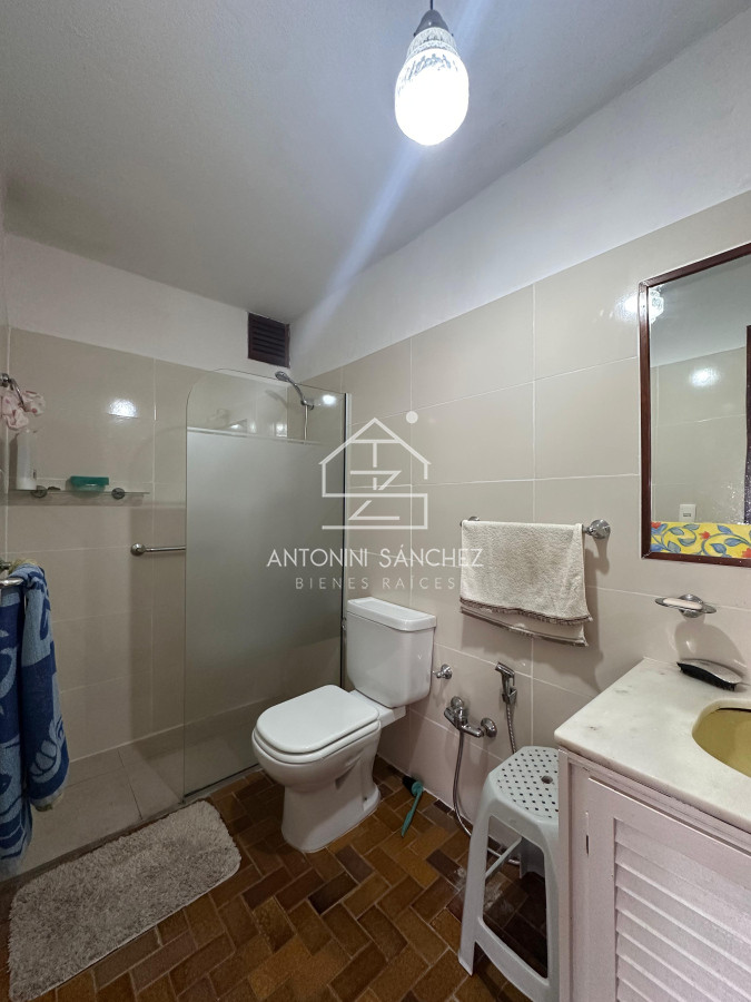 Apartamento ID.2324 - Departamento de 2 dormitorios con 2 baños en venta