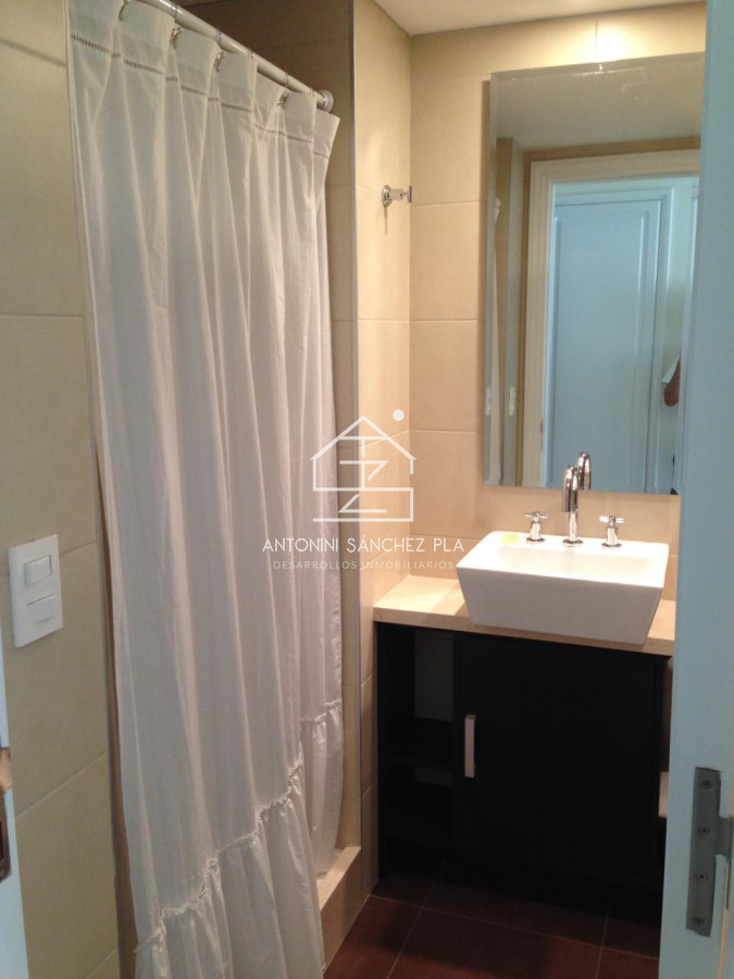 Apartamento ID.4209 - Apartamento en Venta  de 2 dormitorios en Torre Imperiale , Playa Brava 