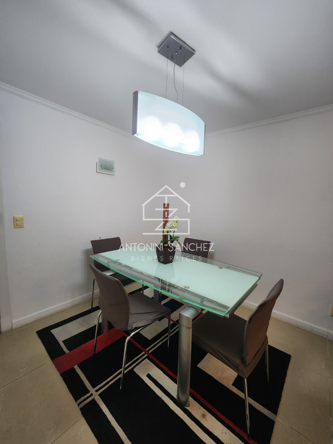 Apartamento ID.1094 - En venta apartamento de 2 dormitorios en Peninsula- Punta del Este.