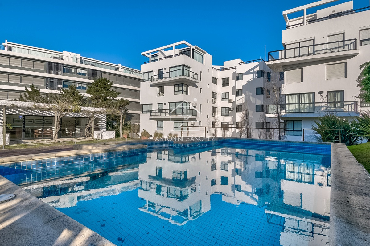 Apartamento ID.3195 - Hermoso penthouse con una ubicación privilegiada de la brava 