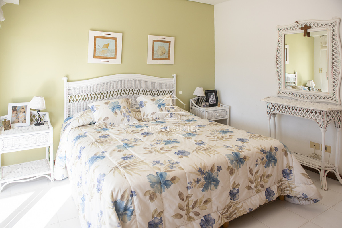 Apartamento ID.2782 - Vende departamento de 3 dormitorios en Ocean Tower, Punta del Este 
