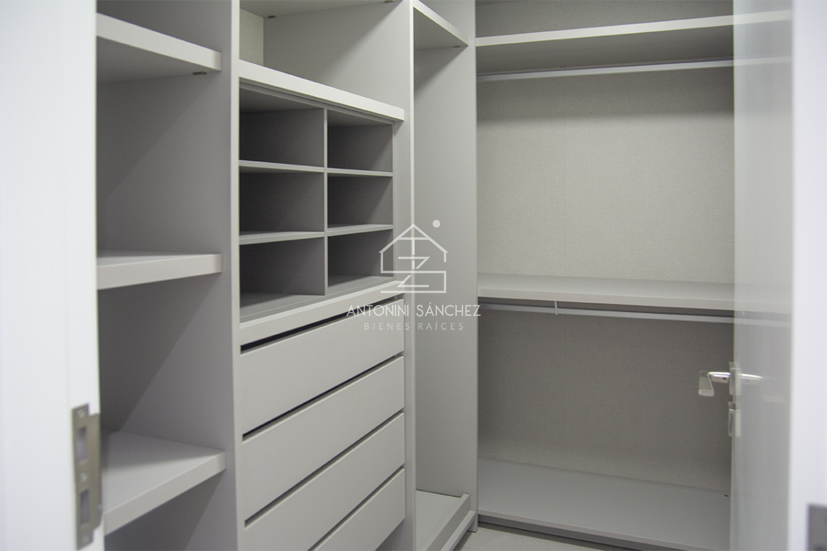 Apartamento ID.2620 - Le Parc III, departamento de 3 dormitorios en venta, Punta del Este